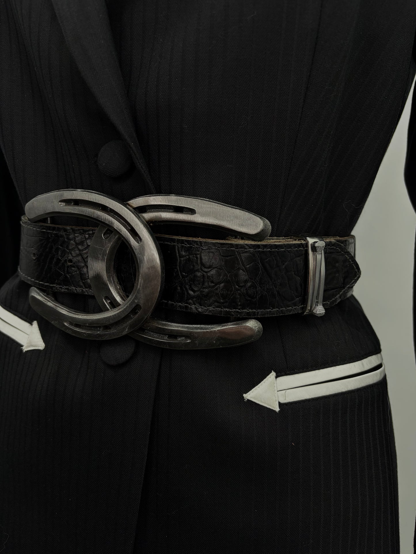 Horse Shoe Nail Belt Keeper